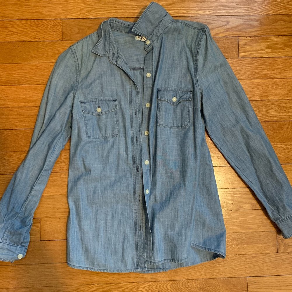 Old Navy Women's Denim Patterned Button Down
